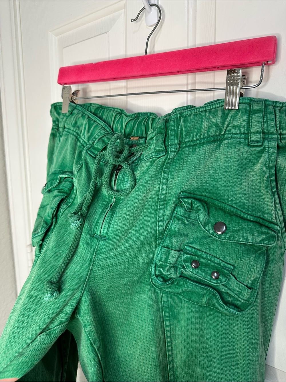 We The Free Amazon Kelly Green Tahiti Pull-On Cargo Pants Sz M Streetwear Boho - Picture 5 of 12